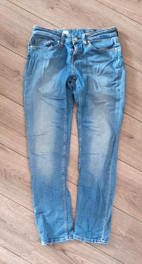Tommy Hilfiger Rome RW jeans - maat W27 L32, Kleding | Dames, Spijkerbroeken en Jeans, Zo goed als nieuw, W27 (confectie 34) of kleiner