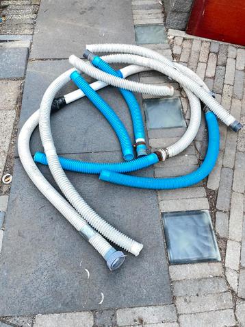 Diverse lengtes intex zwembadslang beschikbaar voor biedingen