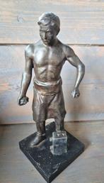 Antieke bronzen smid - 25 cm - 1550 gram, Ophalen of Verzenden