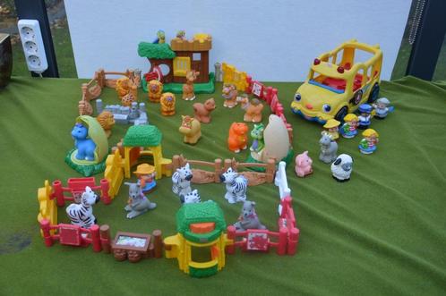 Verzameling Fisher Price / Little People poppetjes + autobus, Kinderen en Baby's, Speelgoed | Fisher-Price, Gebruikt, Speelset