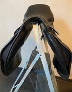 Passier Hannover en Wintec springzadel 16,5 inch, Dieren en Toebehoren, Paarden en Pony's | Zadels, Ophalen of Verzenden, Springen