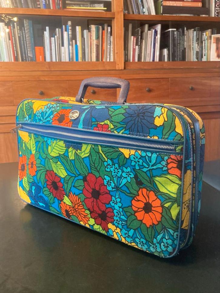 Vintage koffertje flowerpower Bloemenprint made in Korea, Motoren, Accessoires | Koffers en Tassen, Gebruikt, Ophalen of Verzenden