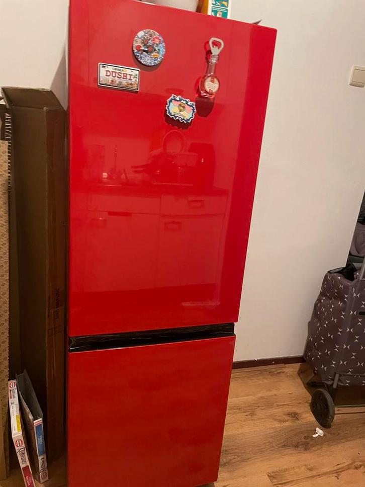 rode koelkast te koop, Witgoed en Apparatuur, Koelkasten en IJskasten, Met aparte vriezer, 200 liter of meer, 140 tot 160 cm, 45 tot 60 cm