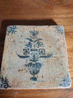 Lot van 32 17e eeuwse tegels., Antiek en Kunst, Antiek | Wandborden en Tegels, Ophalen of Verzenden