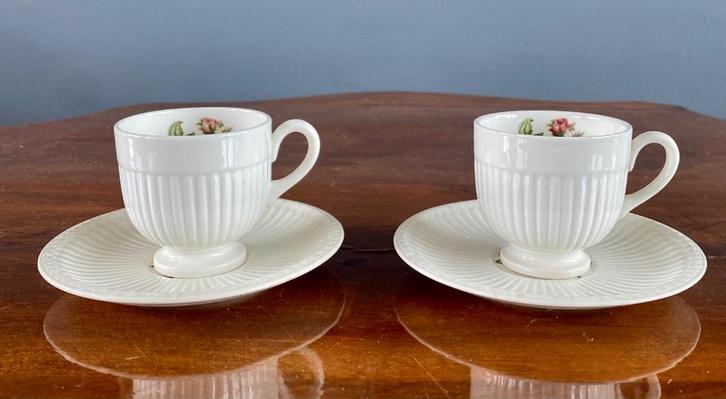 Wedgwood, "Moss rose" espresso/mokkakopjes (2), Antiek en Kunst, Antiek | Servies los, Ophalen of Verzenden