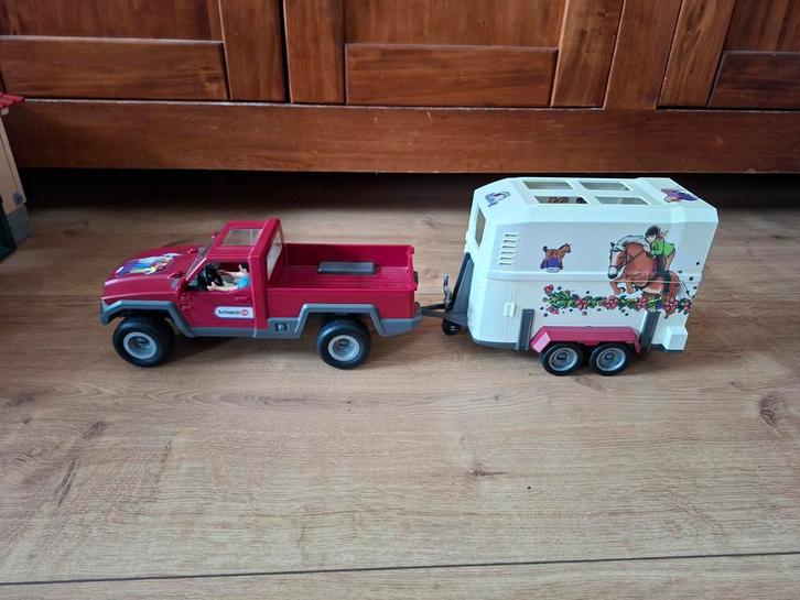 Schleich auto en paarden trailer, Verzamelen, Speelgoed, Zo goed als nieuw, Ophalen of Verzenden