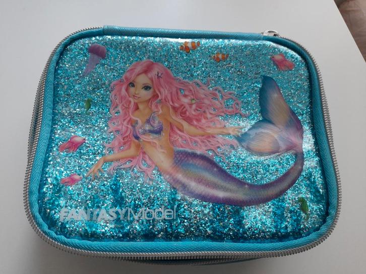 Kinder toilettas Topmodel Zeemeermin kindergeld tip, Sieraden, Tassen en Uiterlijk, Toilettassen, Gebruikt, Meisje, Blauw, Ophalen of Verzenden