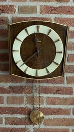 Antieke klok, Ophalen