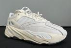 Adidas yeezy boost 700 analog maat 38,5, Ophalen of Verzenden, Zo goed als nieuw, Sneakers of Gympen
