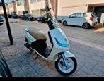Te koop mooie scooter, Fietsen en Brommers, Snorfietsen en Snorscooters, Ophalen of Verzenden, Zo goed als nieuw, Peugeot