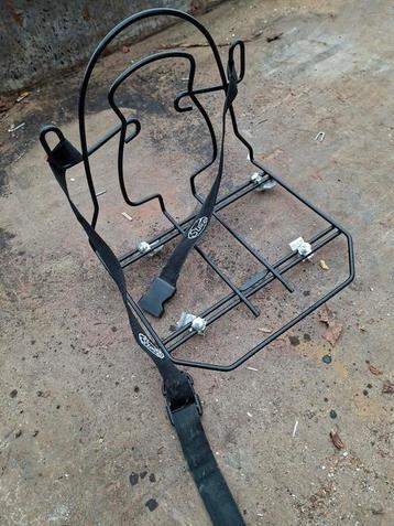 Boekentas rek achter op de fiets beschikbaar voor biedingen