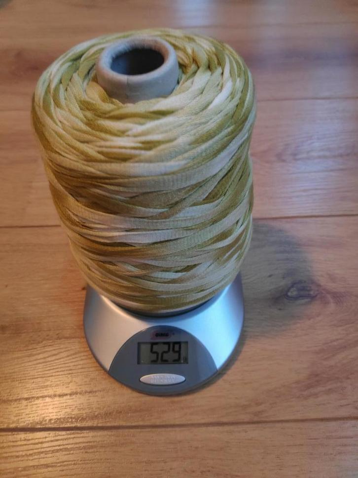 Brei- en haakgaren, diverse soorten op cone., Hobby en Vrije tijd, Breien en Haken, Nieuw, Breien of Haken, Wol of Garen, Ophalen of Verzenden