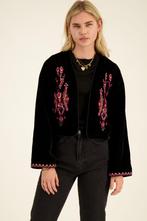 Zwart velvet jasje met roze embroidery maat XL My Jewellery, Kleding | Dames, Jasjes, Kostuums en Pakken, Nieuw, Jasje, My Jewellery