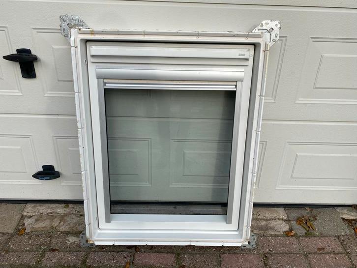 VELUX GGU M04 Kunststof 78x98 HR++ Nette Staat, Doe-het-zelf en Verbouw, Glas en Ramen, Zo goed als nieuw, Dakraam, 80 tot 120 cm