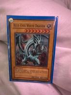 Blue-Eyes White Dragon SKE-001 1st Edition Yu-Gi-Oh!, Hobby en Vrije tijd, Verzamelkaartspellen | Yu-gi-Oh!, Ophalen of Verzenden