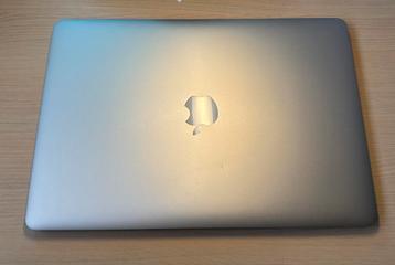Apple MacBook Pro A1398 i7 16GB  beschikbaar voor biedingen