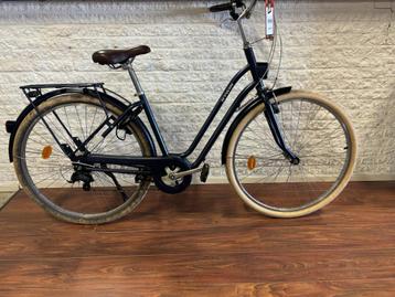 Fietshokje Beverwijk: Btwin elops damesfiets 48cm beschikbaar voor biedingen