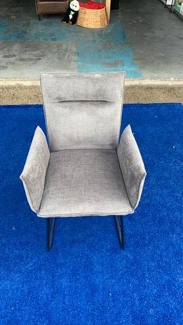 Eetkamer stoel met armleuningen grijs 55x58x88 cm beschikbaar voor biedingen