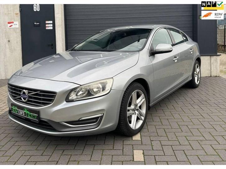 Volvo S60 1.6 D2 Momentum facelift nieuwe APK, Auto's, Volvo, Bedrijf, Te koop, S60, ABS, Achteruitrijcamera, Airbags, Airconditioning