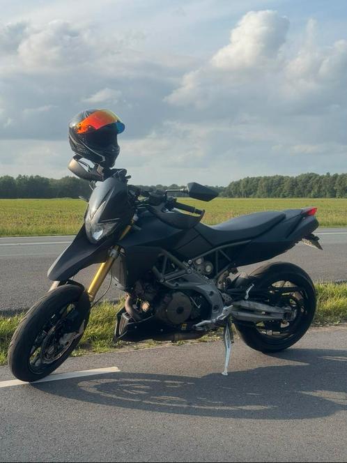 Aprilia dorsoduro 750 ABS A2-35kw, Motoren, Motoren | Aprilia, Particulier, Naked bike, 12 t/m 35 kW, 2 cilinders, Minimaal motorrijbewijs A2