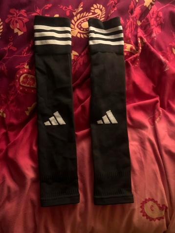 Adidas scheenbeschermer sokken nooit gedragen beschikbaar voor biedingen