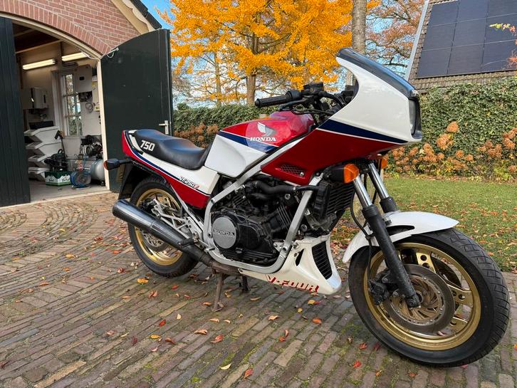 3x Honda VF750f bj 1982. Voor onderdelen Loop of sloop, Motoren, Onderdelen | Honda, Gebruikt, Ophalen