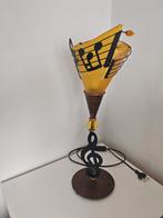 Muziek design lamp, Huis en Inrichting, Lampen | Tafellampen, 50 tot 75 cm, Artistiek, Ophalen of Verzenden, Zo goed als nieuw