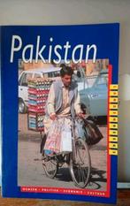 Pakistan Landenreeks over mensen politiek economie + cultuur, Azië, Ophalen of Verzenden, Zo goed als nieuw, Reisgids of -boek