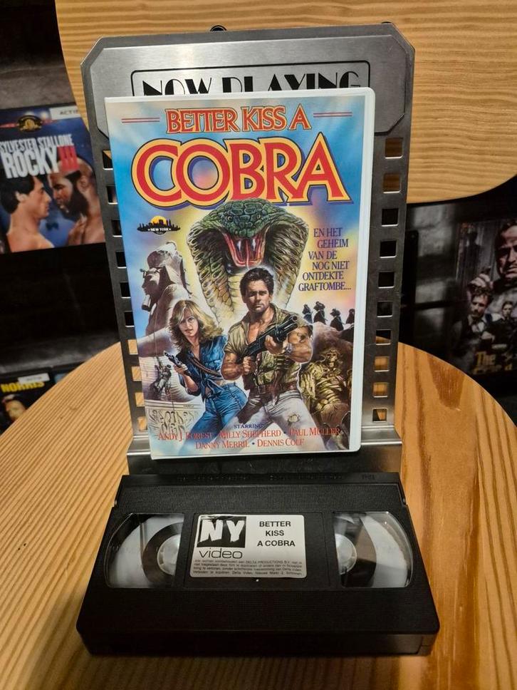 Better Kiss a Cobra - VHS Ex-Rental, Cd's en Dvd's, VHS | Film, Ophalen of Verzenden