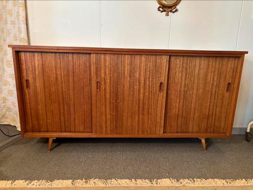 Vintage lowboard deens design, Antiek en Kunst, Antiek | Meubels | Kasten, Ophalen