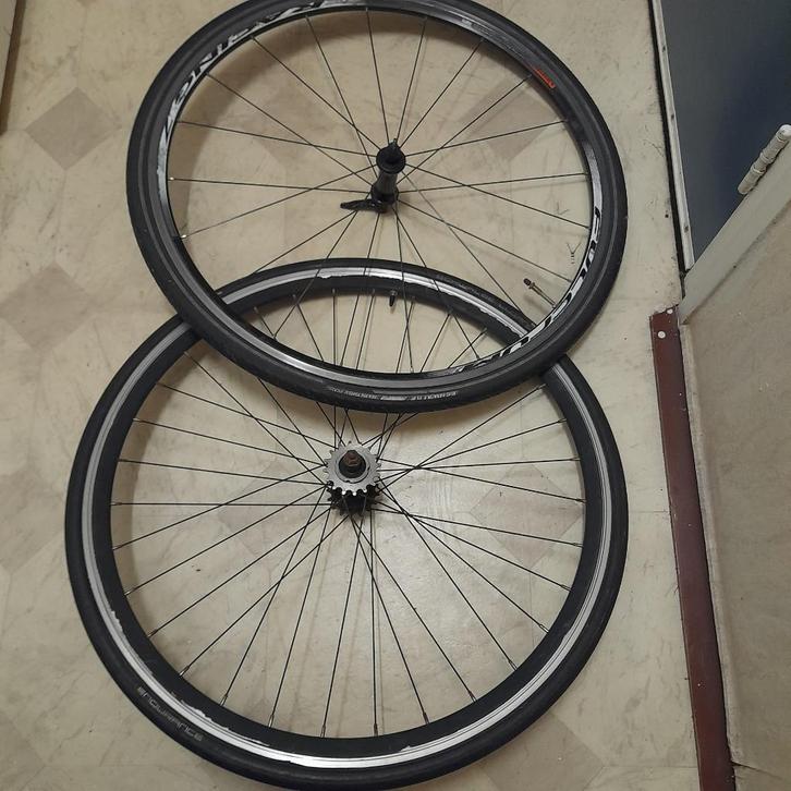 28 Inch racefiets wielenset Achterwiel Met 2 Ketting Tand, Sport en Fitness, Wielrennen, Gebruikt, Overige typen, Ophalen of Verzenden
