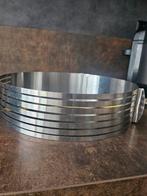 Taartensnijder., Hobby en Vrije tijd, Taarten en Cupcakes maken, Ophalen, Zo goed als nieuw, Taarten, Bakvorm