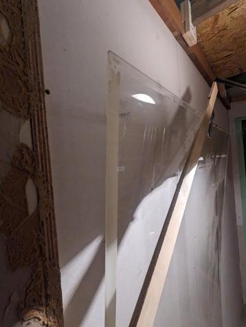 Plaat Acrylaatglas 3 mm dik, 95 x 180 cm beschikbaar voor biedingen