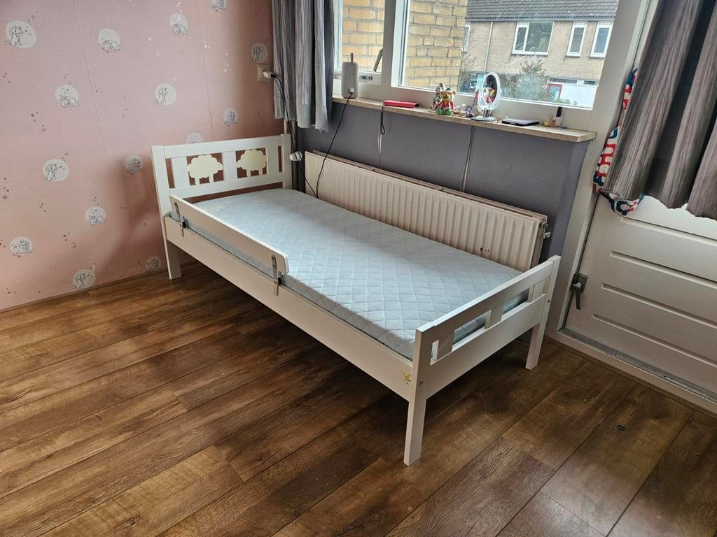 Kinderbed 70x160 met lattenbodem en matras, Kinderen en Baby's, Kinderkamer | Bedden, 70 tot 85 cm, 140 tot 160 cm, Zo goed als nieuw