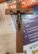 Kruisbeeld, Ophalen