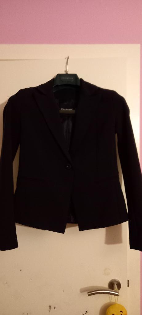 zwart vest / jasje / blazer Artigli Italiaanse maat 42 (36), Kleding | Dames, Jasjes, Kostuums en Pakken, Zo goed als nieuw, Jasje