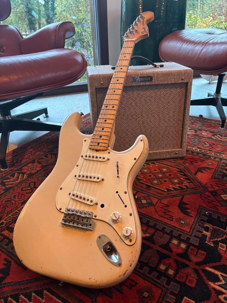 3,4kg!!  1979 Fender 25th anniversary stratocaster, Muziek en Instrumenten, Snaarinstrumenten | Gitaren | Elektrisch, Gebruikt