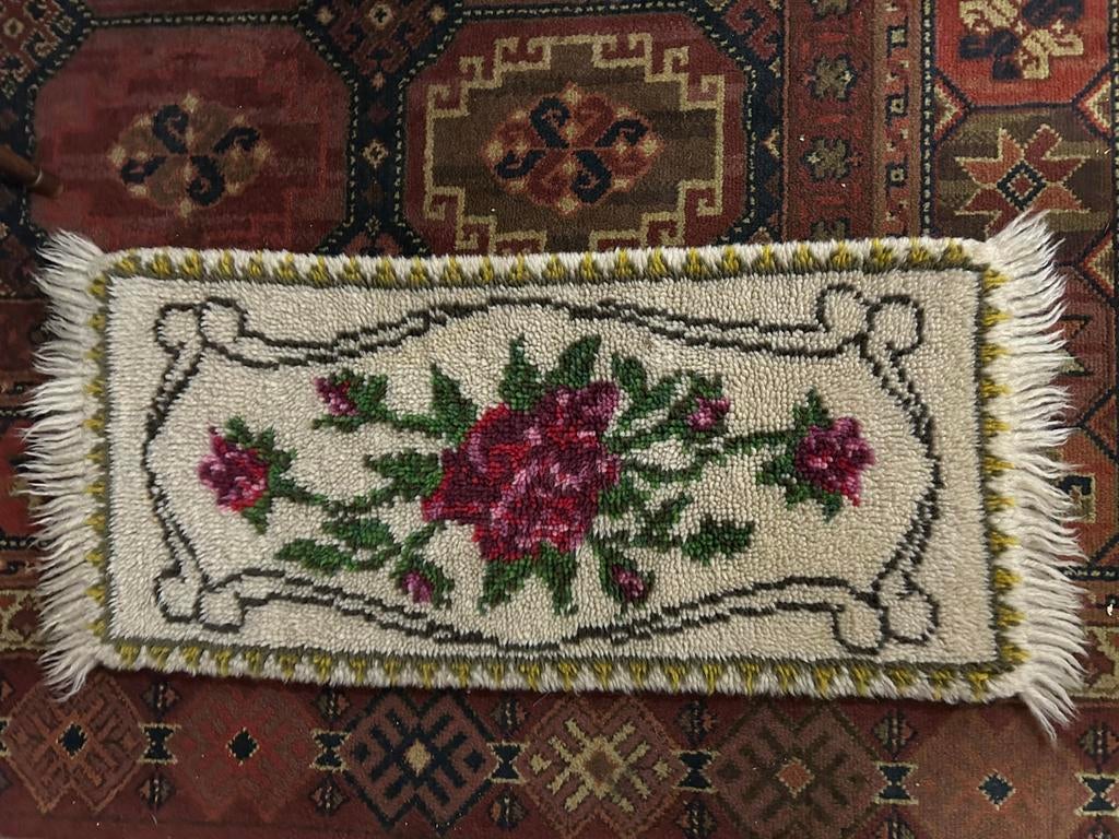 Vintage kleed/ tafelkleed/ loper, beige met rozen, Verzamelen, Retro, Huis en Inrichting, Ophalen of Verzenden