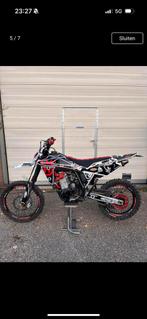 Husqvarna 510 cc crosser akrapovic, Ophalen of Verzenden, Zo goed als nieuw