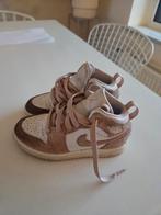 Nike Jordan maat 28, roze, Ophalen of Verzenden, Meisje, Sportschoenen