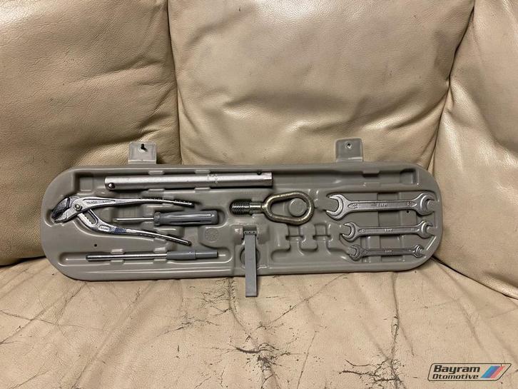 Bmw E36 gereedschapset onboard grote versie M3 3-serie coupe, Auto-onderdelen, Interieur en Bekleding, BMW, Gebruikt, Ophalen of Verzenden