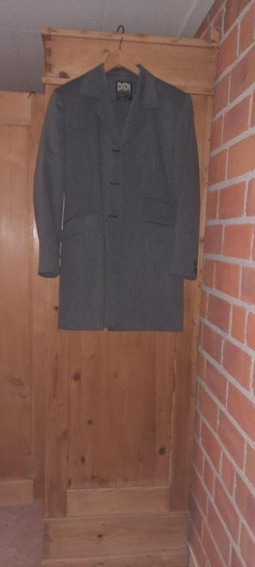 Supermooi damespak + blouses te koop in prijs verlaagd! beschikbaar voor biedingen