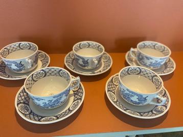 Old Chelsea theekoppen met schotel. 5 stuks beschikbaar voor biedingen