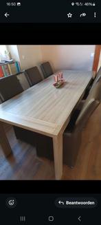 stoelen en tafel, Ophalen