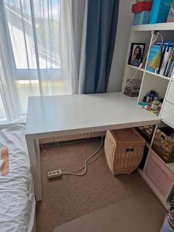 Ikea bureau, voor aan kast, zonder kast!