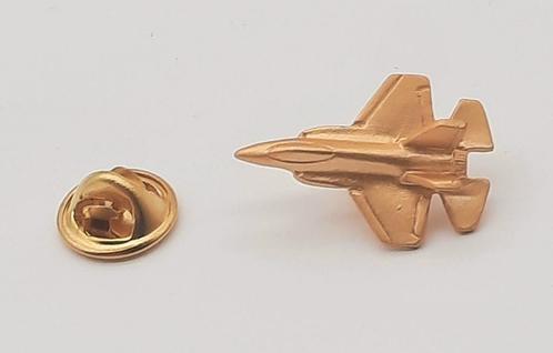 Lockheed Martin F-35 Lightning II JSF Jet goudkleurige pin, Verzamelen, Speldjes, Pins en Buttons, Zo goed als nieuw, Speldje of Pin