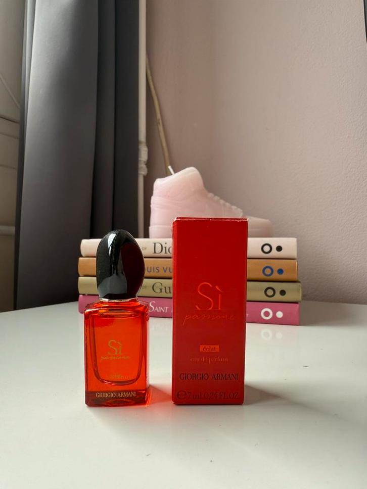 Miniatuur parfum diverse soorten, Sieraden, Tassen en Uiterlijk, Uiterlijk | Parfum, Nieuw, Verzenden