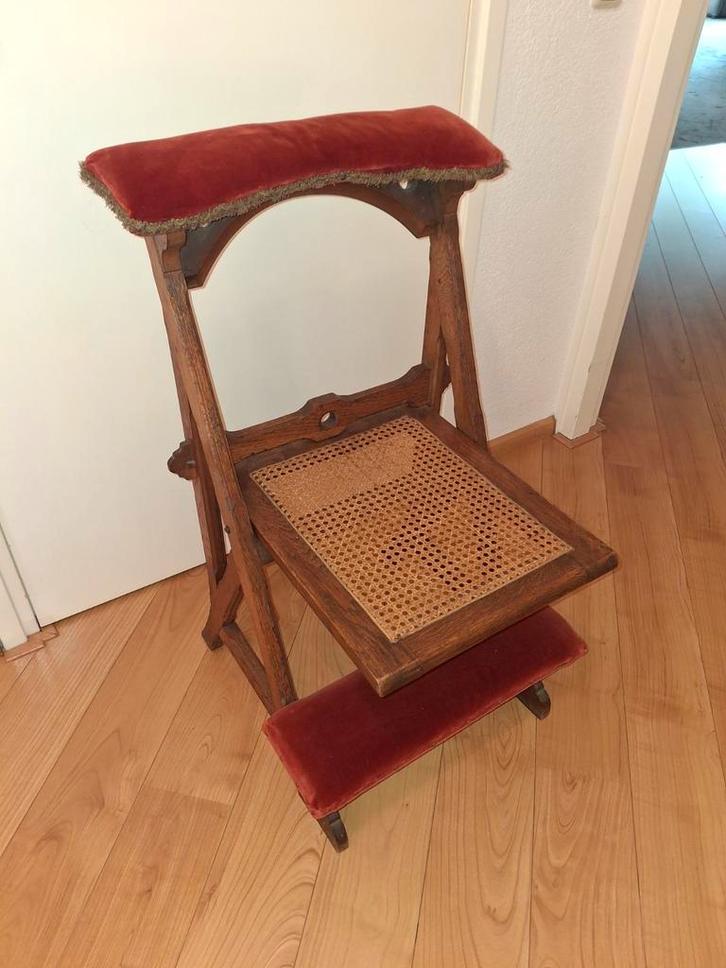 Antieke bidstoel met rieten zitting, Antiek en Kunst, Antiek | Meubels | Stoelen en Banken, Ophalen of Verzenden