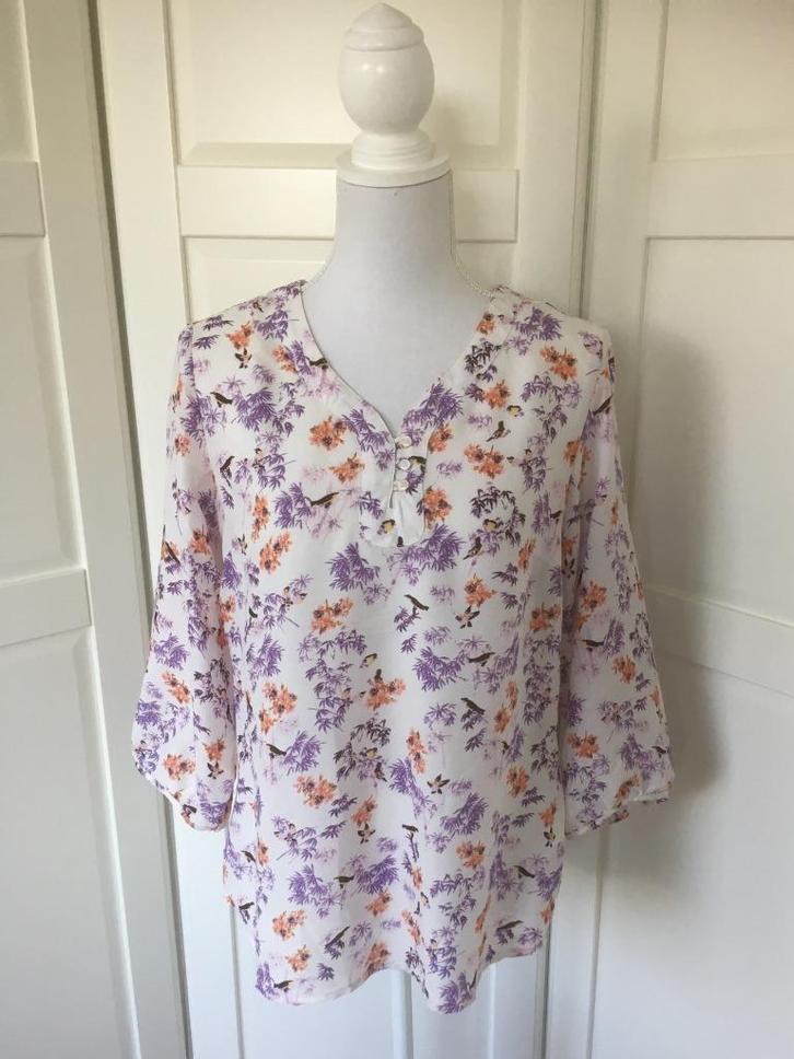 Atlas zgan witte vogeltjes bloemen print blouse 36/38 M, Kleding | Dames, Blouses en Tunieken, Zo goed als nieuw, Maat 38/40 (M)