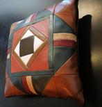 Vintage Lederen Patchwork Kussen uit de Jaren 70, Huis en Inrichting, Woonaccessoires | Kussens, Ophalen of Verzenden, Bruin, Vierkant